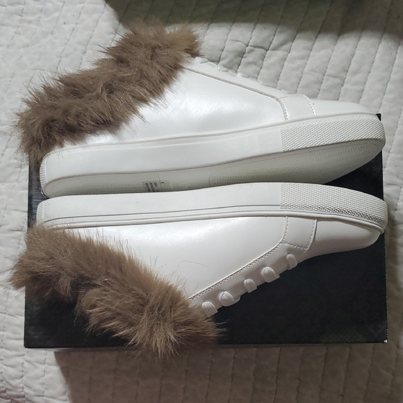 Cape Robbin White Sneakers with Brown Faux Fur - Picture 3 of 3